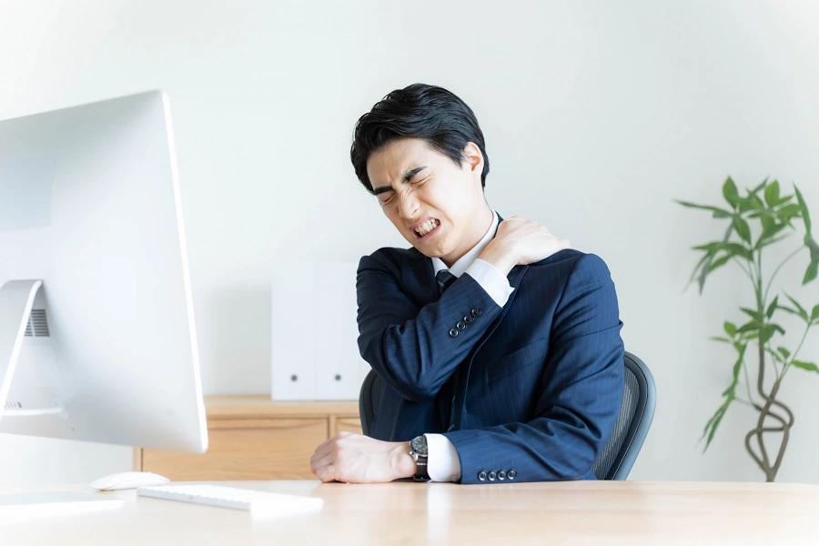 首のこり・肩の痛み