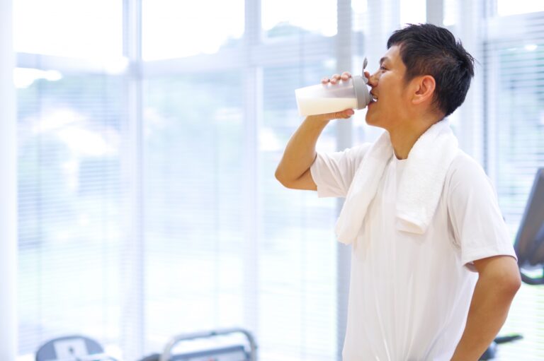 プロテインは太る？ダイエットを成功させる正しい活用術