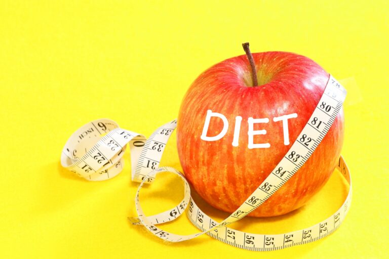 食事量の減らしすぎに注意！健康的にダイエットを続けるためのポイント