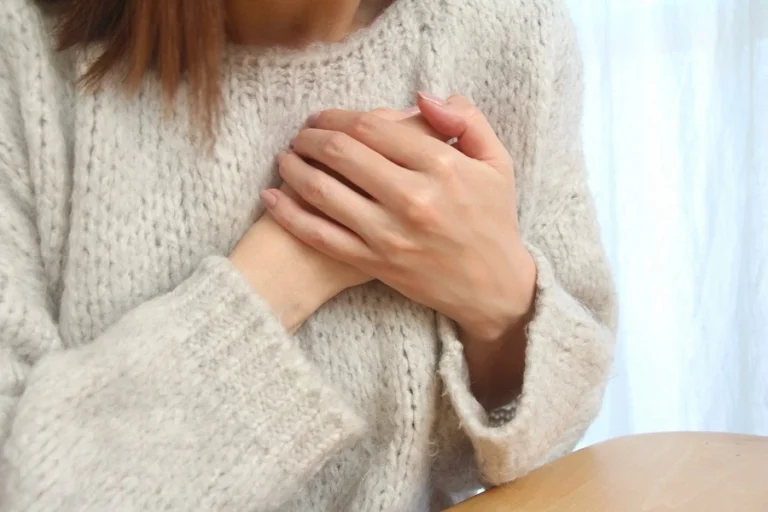 痩せにくい時期はなぜ起こる？女性ホルモンとダイエットの関係をわかりやすく解説
